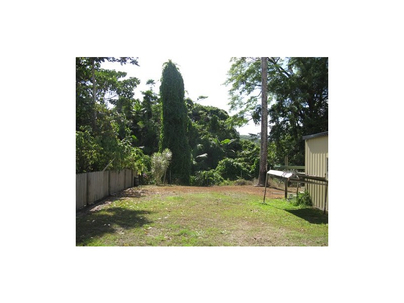 7 Ingles Street, Mossman QLD 4873