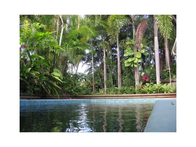 8 Thooleer Close, Cooya Beach QLD 4873