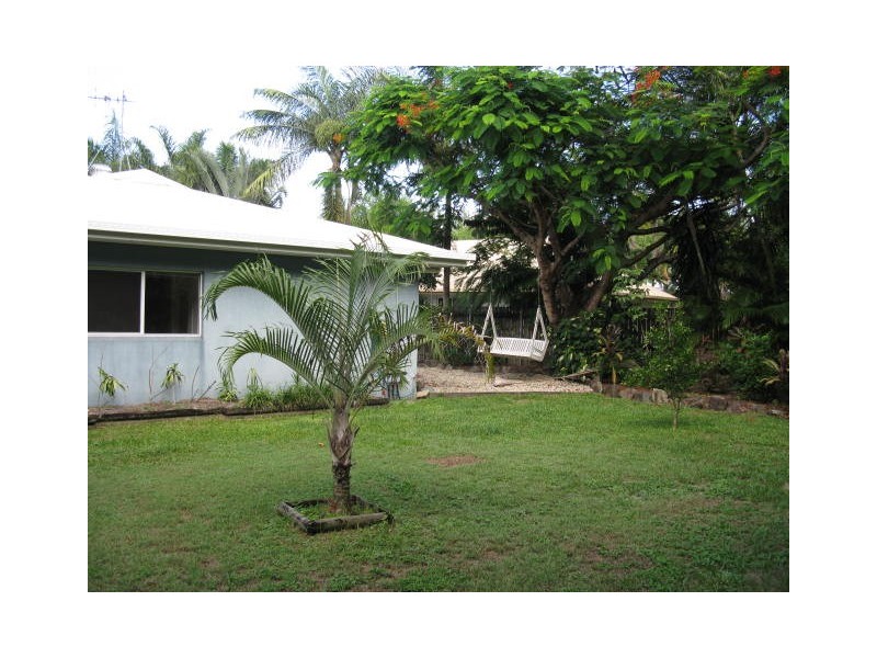 8 Thooleer Close, Cooya Beach QLD 4873