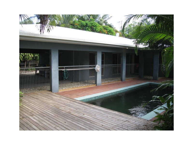 8 Thooleer Close, Cooya Beach QLD 4873