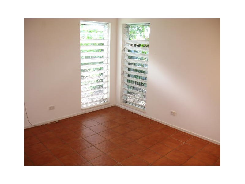 8 Thooleer Close, Cooya Beach QLD 4873