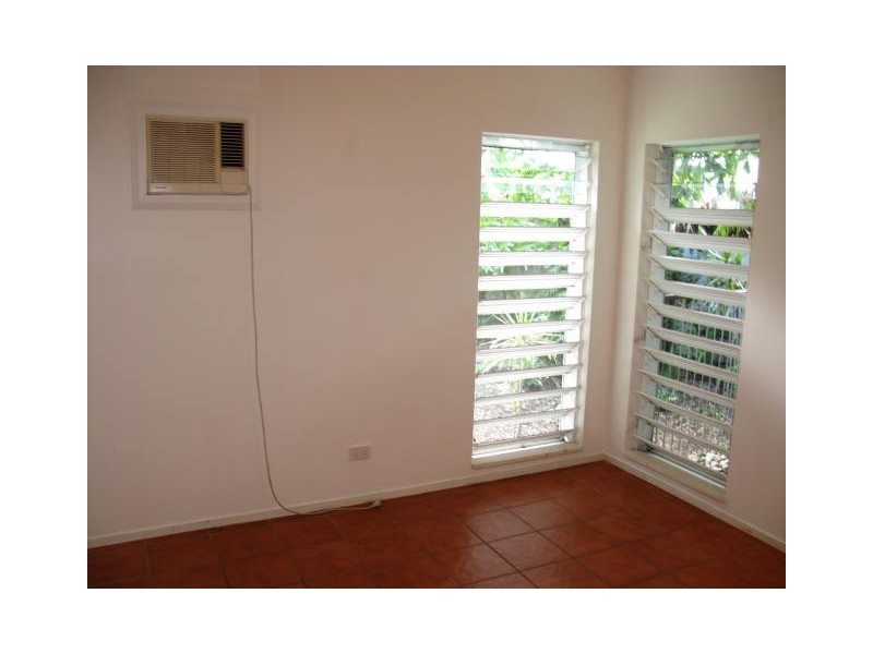 8 Thooleer Close, Cooya Beach QLD 4873