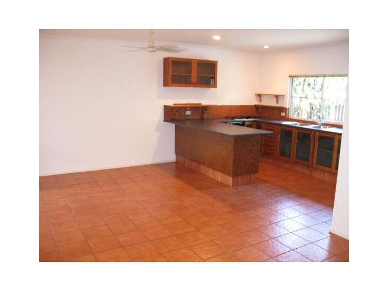 8 Thooleer Close, Cooya Beach QLD 4873