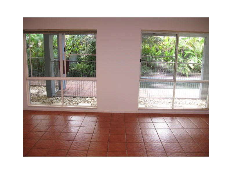 8 Thooleer Close, Cooya Beach QLD 4873