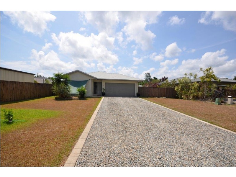 4 Waratah Close, Mossman QLD 4873