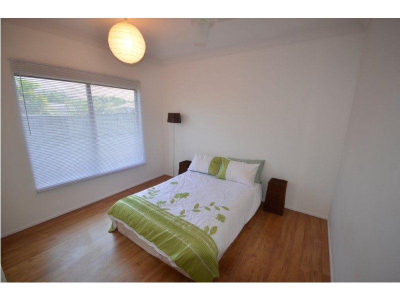 4 Waratah Close, Mossman QLD 4873