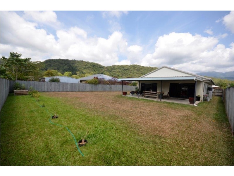 4 Waratah Close, Mossman QLD 4873