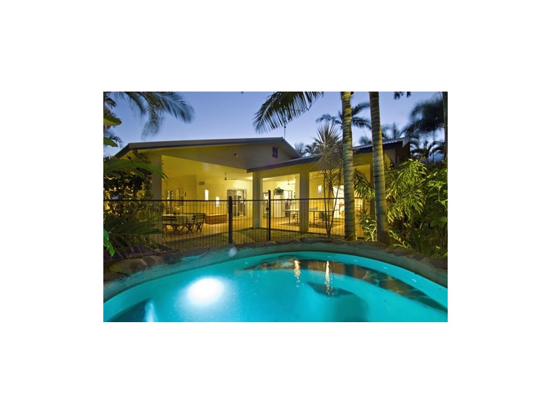 11 Thooleer Close, Cooya Beach QLD 4873