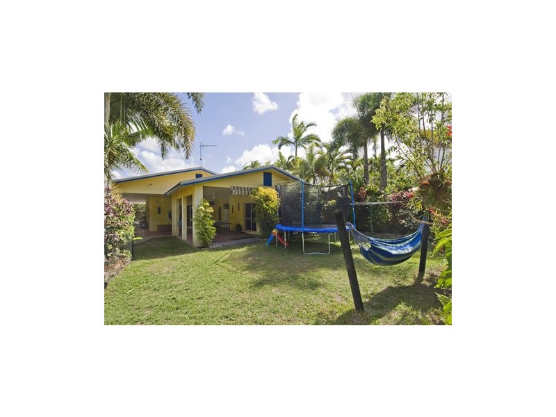 11 Thooleer Close, Cooya Beach QLD 4873