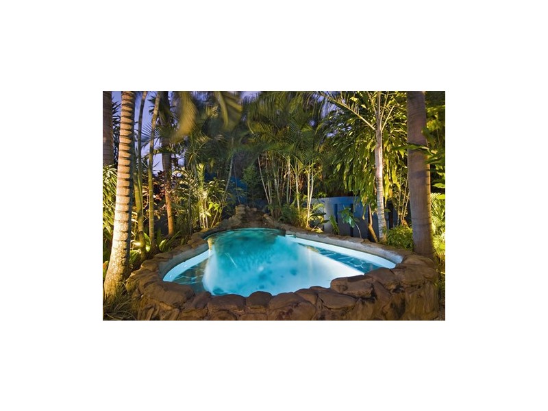 11 Thooleer Close, Cooya Beach QLD 4873