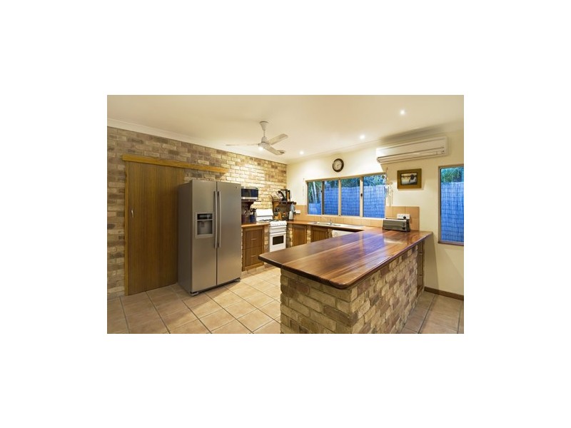 11 Thooleer Close, Cooya Beach QLD 4873