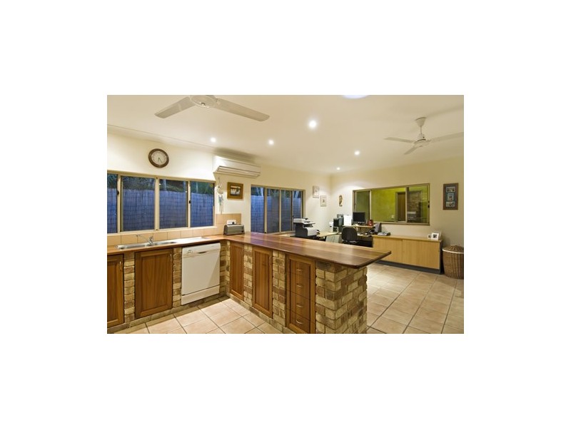 11 Thooleer Close, Cooya Beach QLD 4873