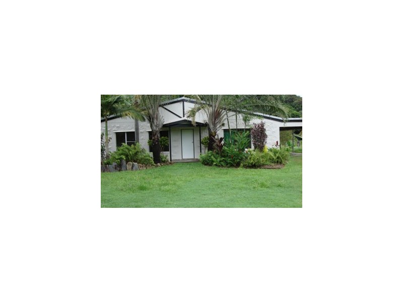 12 Lifu Close, Wonga QLD 4873