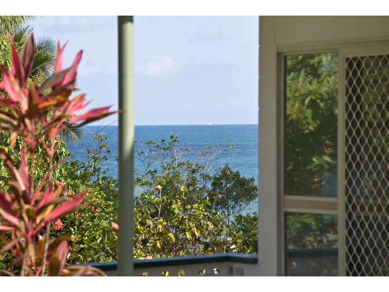 1 Rocky Point School Rd Rocky Point, Rocky Point QLD 4873