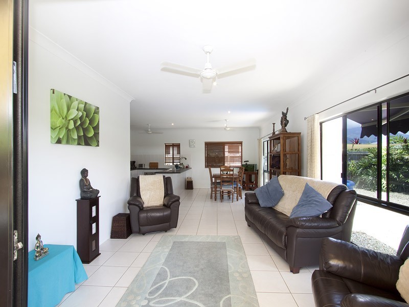 13 White Oak, Mossman QLD 4873