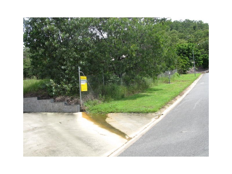 20 Theresa Drive, Mossman QLD 4873