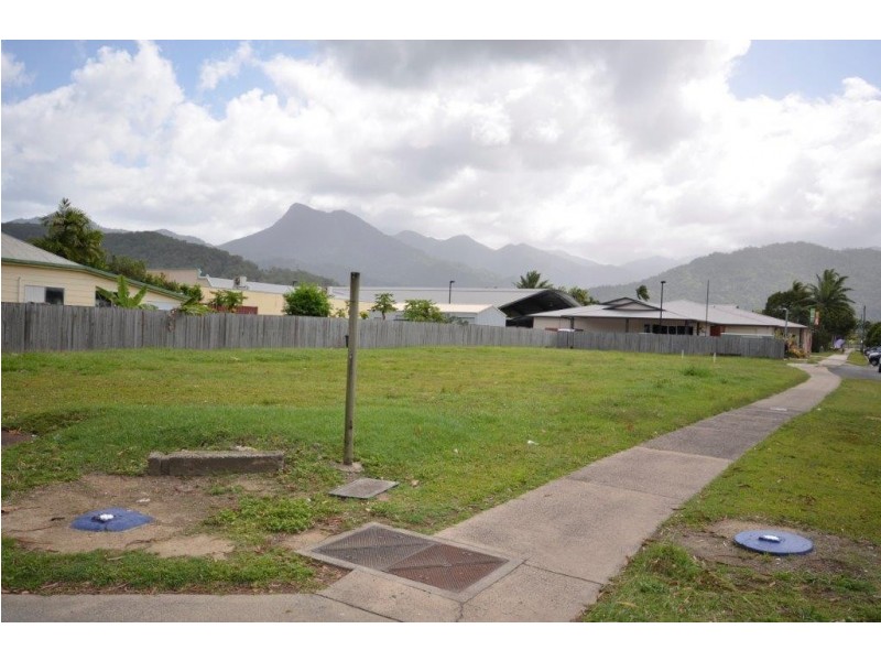55 Front Street, Mossman QLD 4873