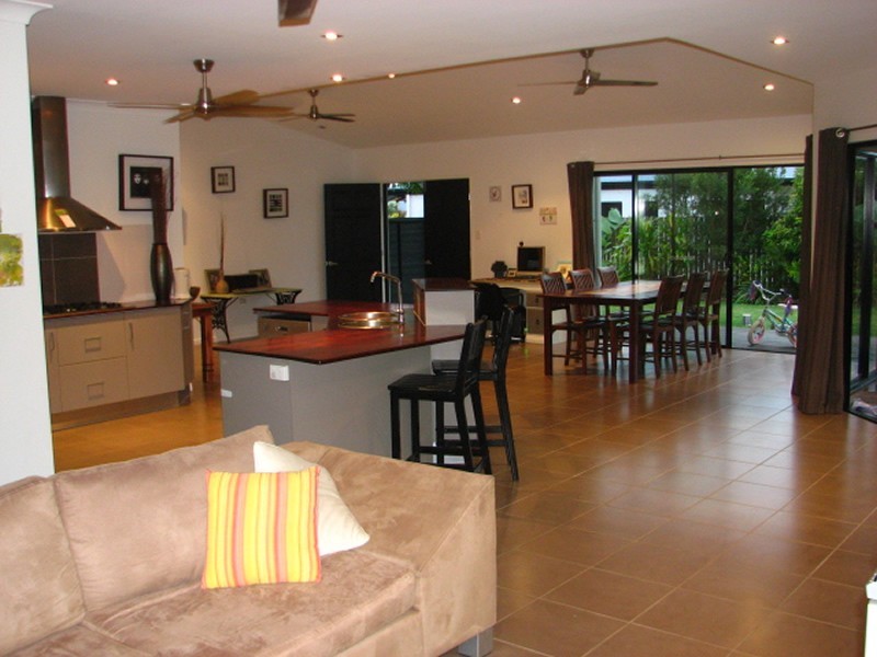 8 Sandpiper Street, Port Douglas QLD 4877