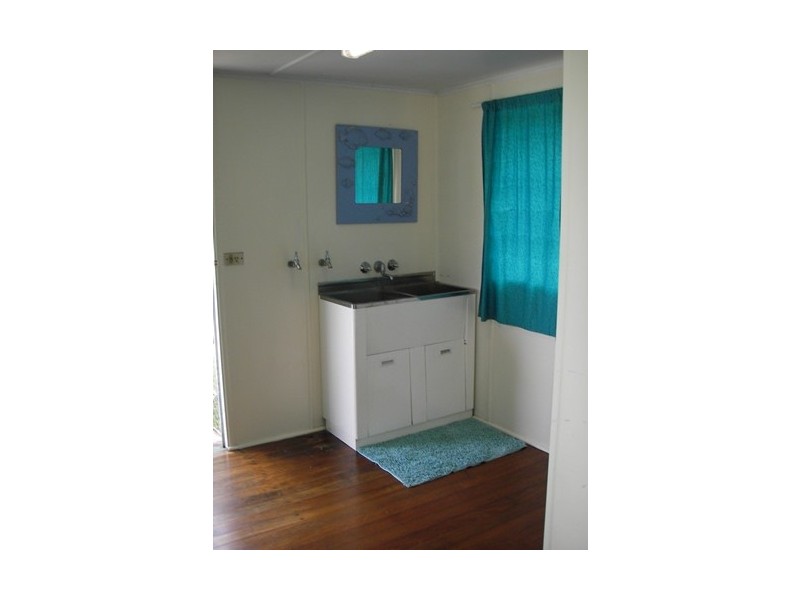 13 Thomas Street, Mossman QLD 4873