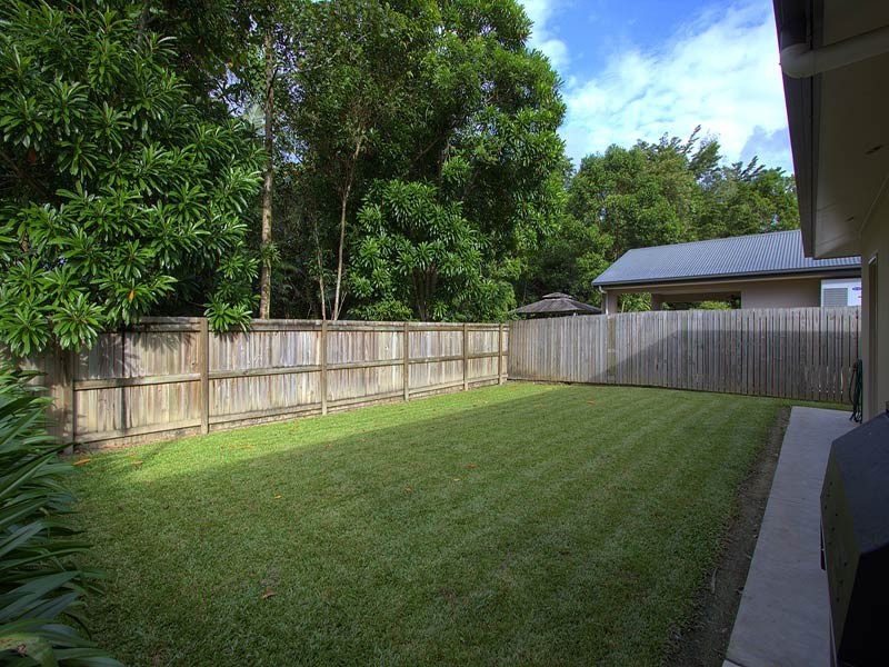 4 White Oak, Mossman QLD 4873