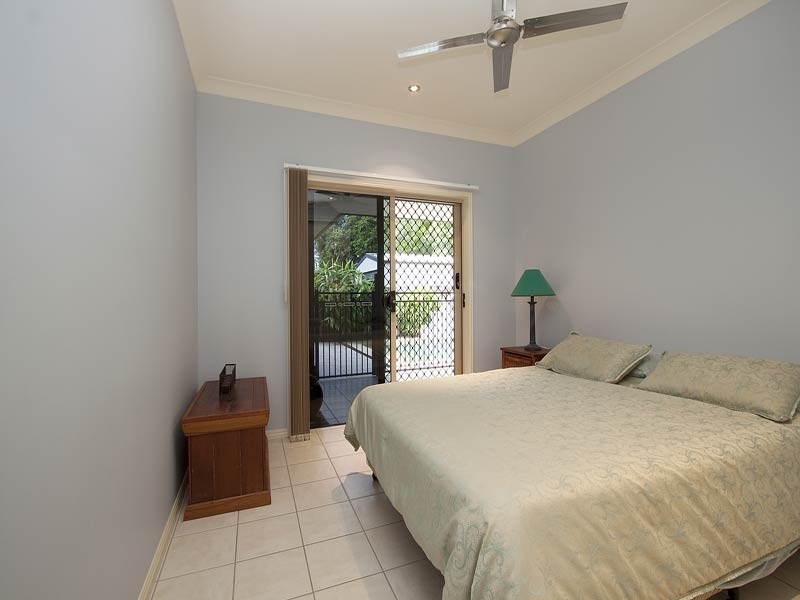 4 White Oak, Mossman QLD 4873