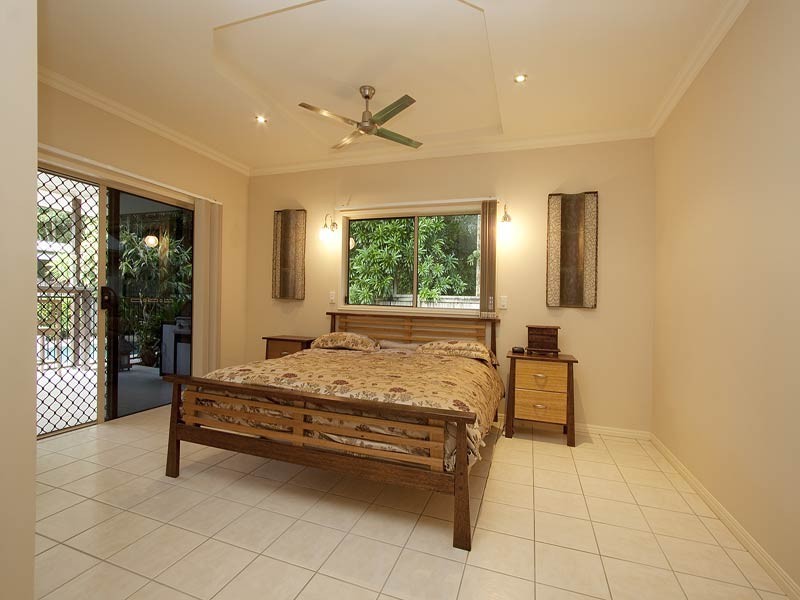 4 White Oak, Mossman QLD 4873