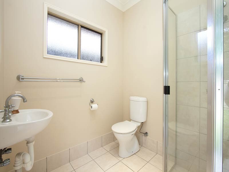4 White Oak, Mossman QLD 4873