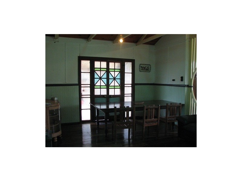 16 Mill Street, Mossman QLD 4873