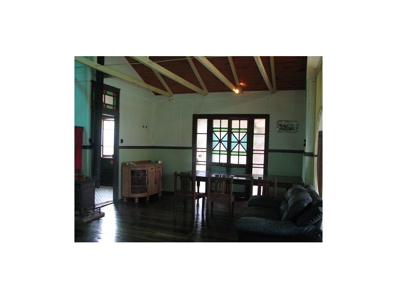 16 Mill Street, Mossman QLD 4873