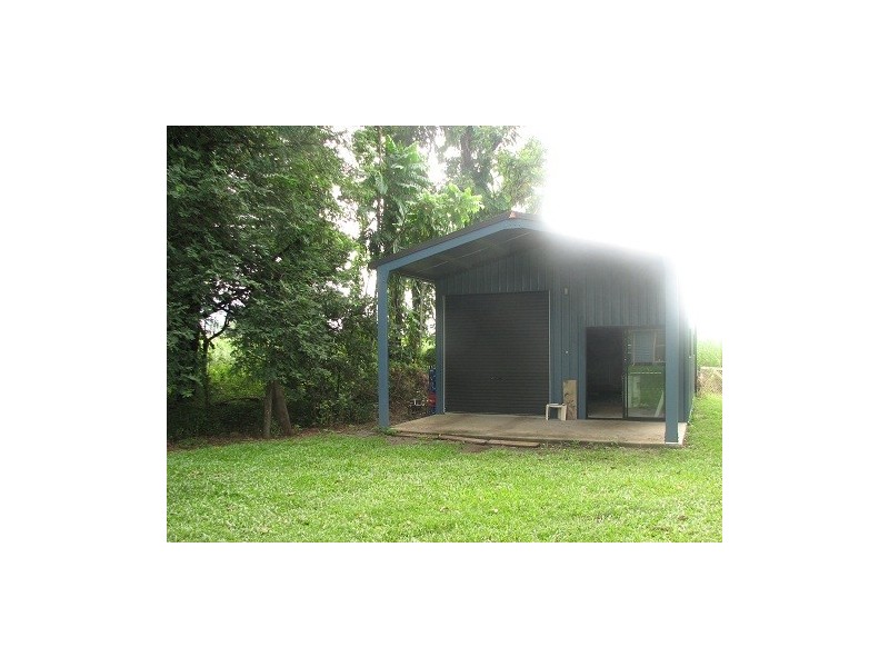 16 Mill Street, Mossman QLD 4873