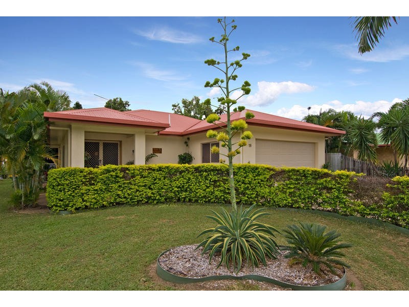 19 Oasis Drive, Wonga QLD 4873