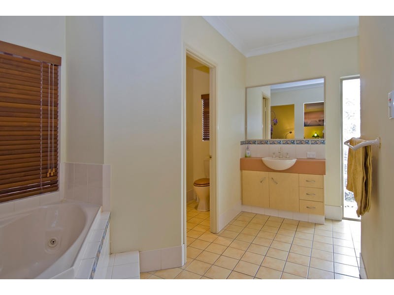 19 Oasis Drive, Wonga QLD 4873