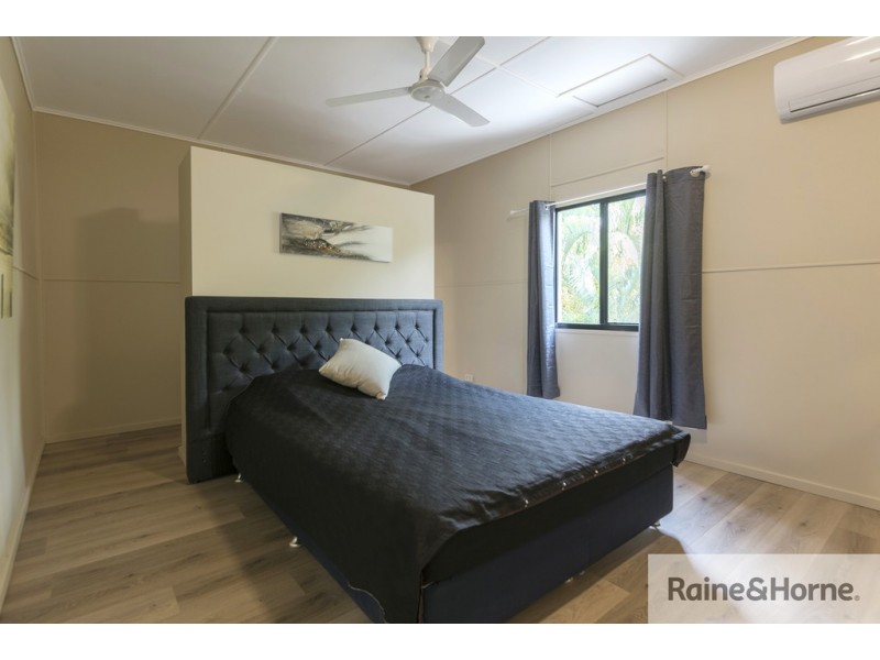 13 Mossman Street, Mossman QLD 4873
