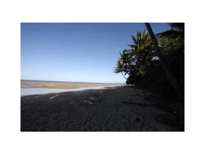 2 Janbal Street, Wonga Beach QLD 4873