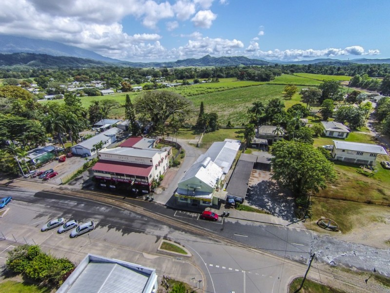 30 Mill Street, Mossman QLD 4873