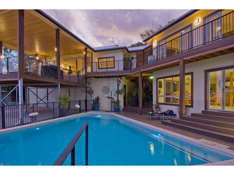 2 Seaview Crt Rocky Point, Port Douglas QLD 4877