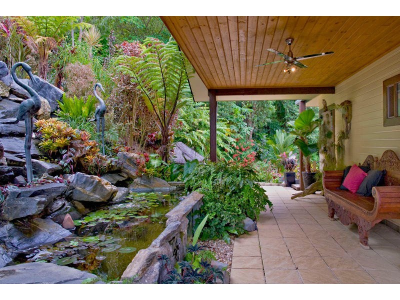 2 Seaview Crt Rocky Point, Port Douglas QLD 4877