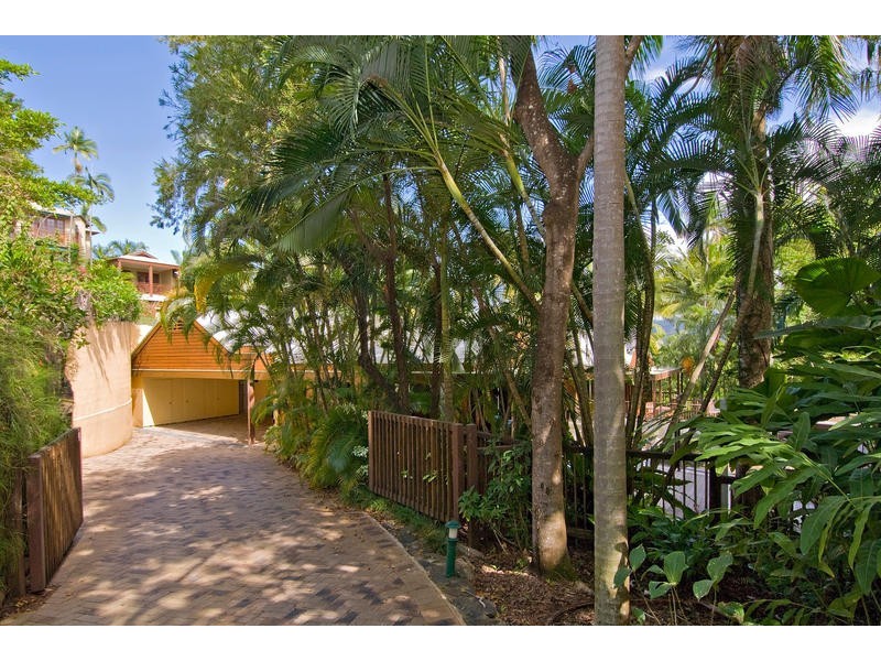 10 Wharf Street, Port Douglas QLD 4877