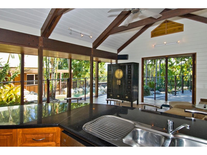 10 Wharf Street, Port Douglas QLD 4877