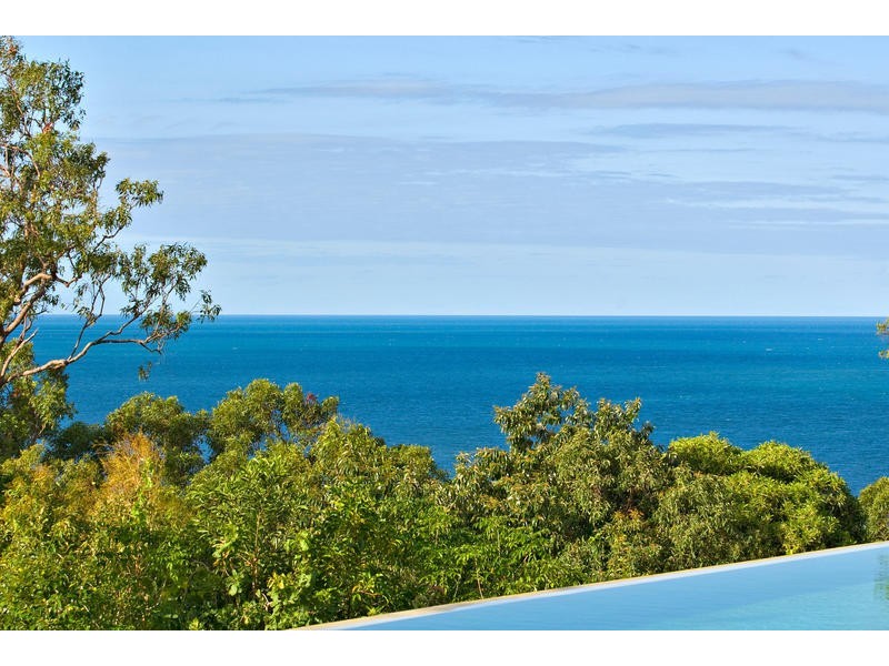 30 Bruce Ave, Oak Beach QLD 4877