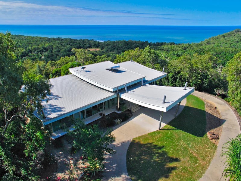30 Bruce Ave, Oak Beach QLD 4877