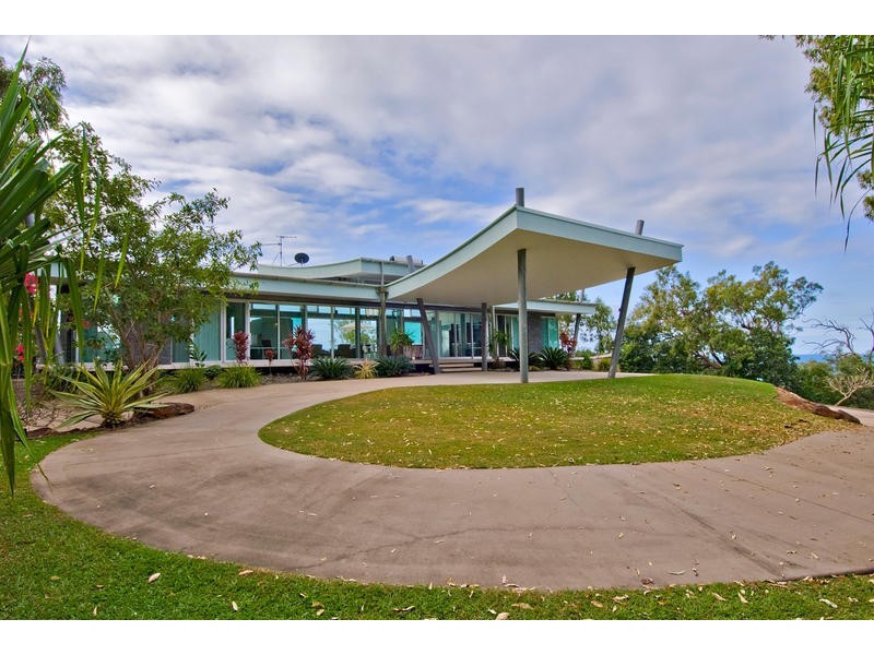 30 Bruce Ave, Oak Beach QLD 4877