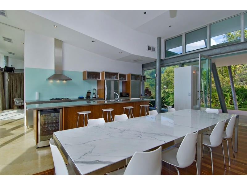 30 Bruce Ave, Oak Beach QLD 4877