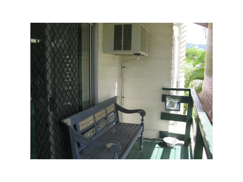 4 Hospital Street, Mossman QLD 4873