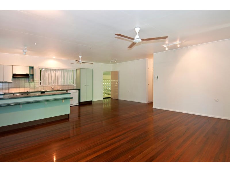 6 Olive Street, Newell QLD 4873