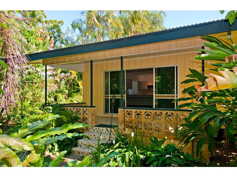 6 Olive Street, Newell QLD 4873