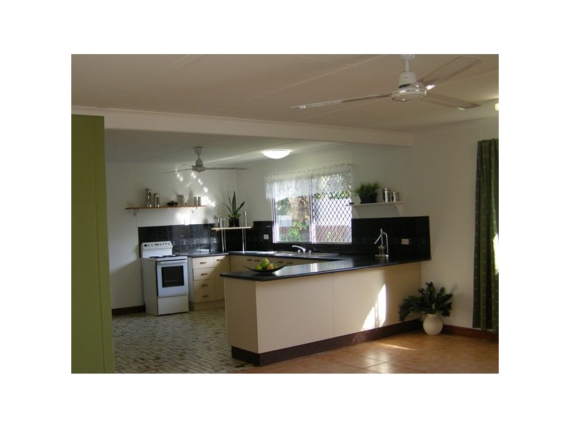 127 Alchera Drive, Mossman QLD 4873