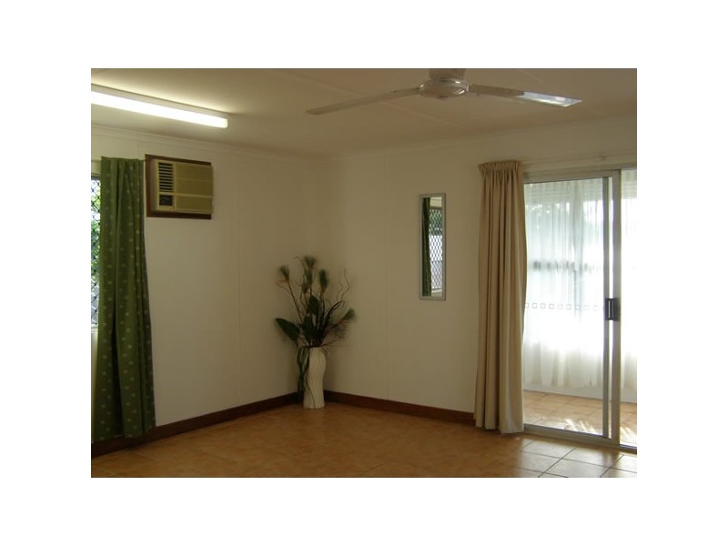 127 Alchera Drive, Mossman QLD 4873