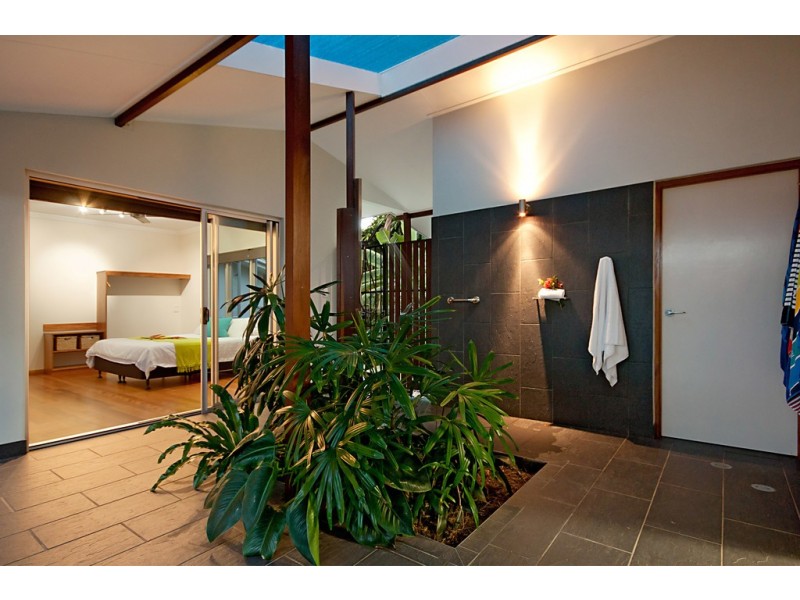 5 Calophyllum Close, Wonga QLD 4873