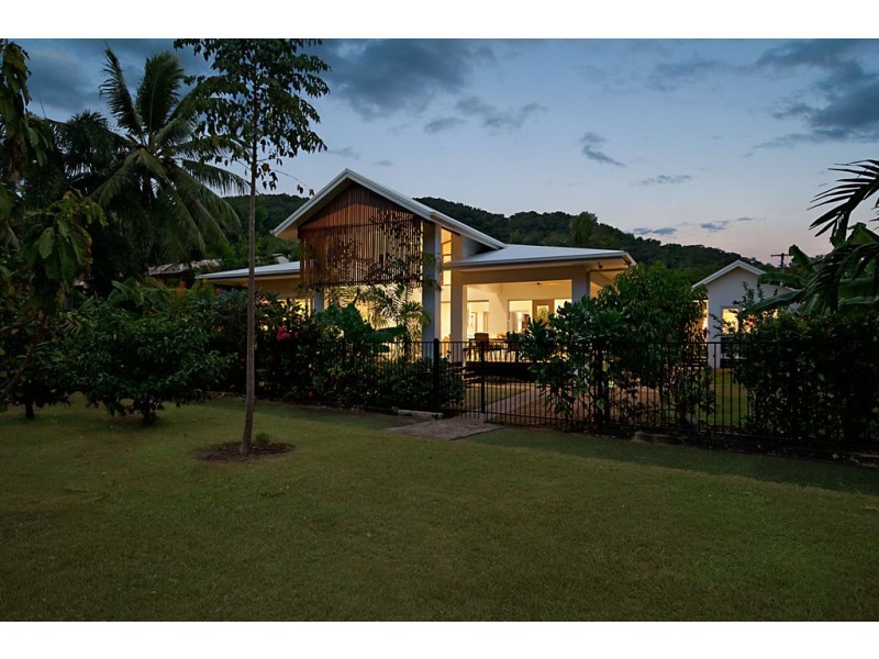 5 Calophyllum Close, Wonga QLD 4873